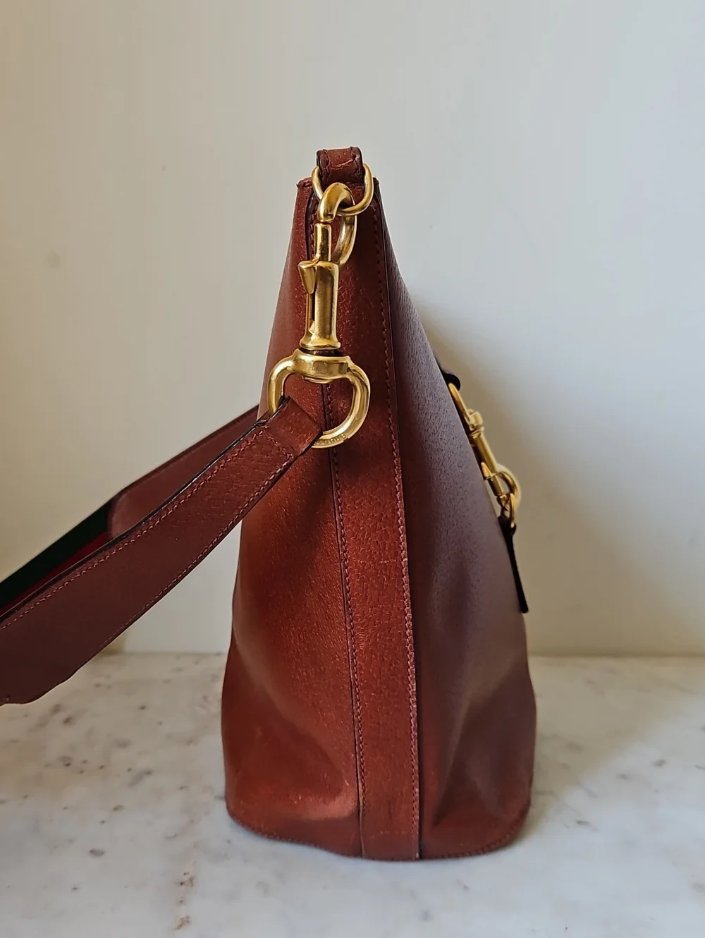 Gucci Brown Leather Shoulder Bag with Green & Red Web Stripe - Picture 12 of 14